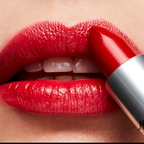 MAC Cosmetics Lipstick Cockney - Picture 2 of 3